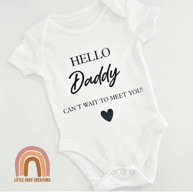 Baby announcement vest